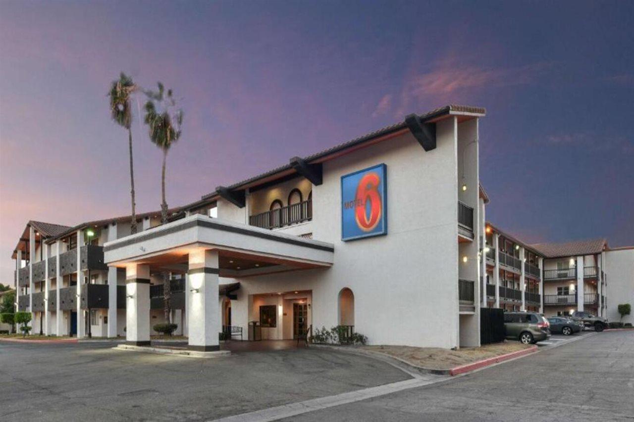 Motel 6 Ontario Ca Convention Center Airport Exteriör bild